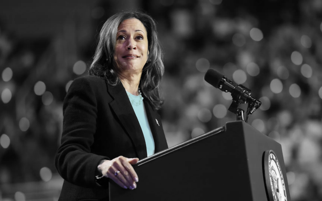 La identidad femenina en la política estadounidense: Hillary Clinton y Kamala Harris